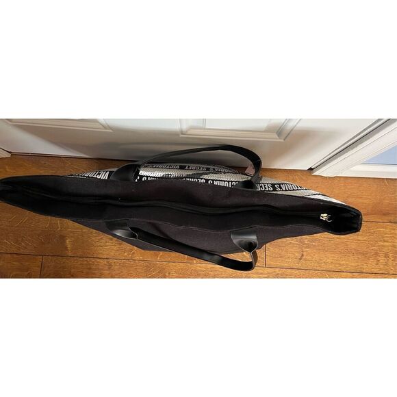 Victoria Secret Black Silver Sequin Large Zipper Tote Bag Style #11145312 - Picture 3 of 8